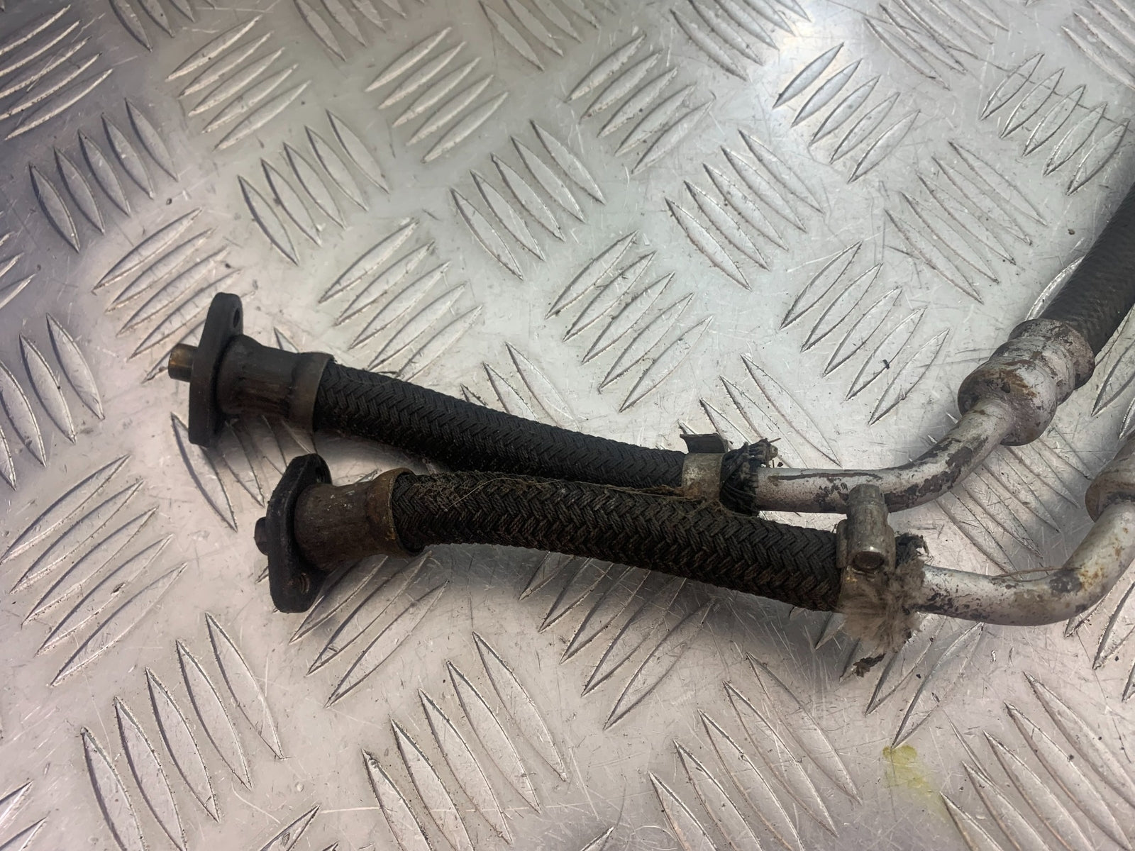 KAWASAKI GT550 GT 550 OIL COOLER LINES  YEAR 1984-87 (CMB1141)
