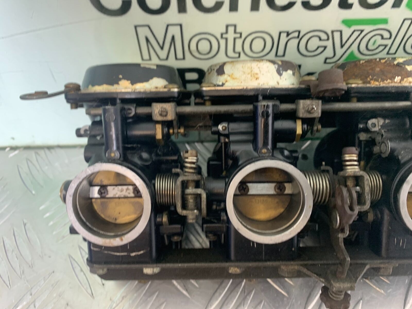 YAMAHA XS1100 MIDNIGHT SPECIAL CARBS  YEAR 1980-1982 (CMB1122)