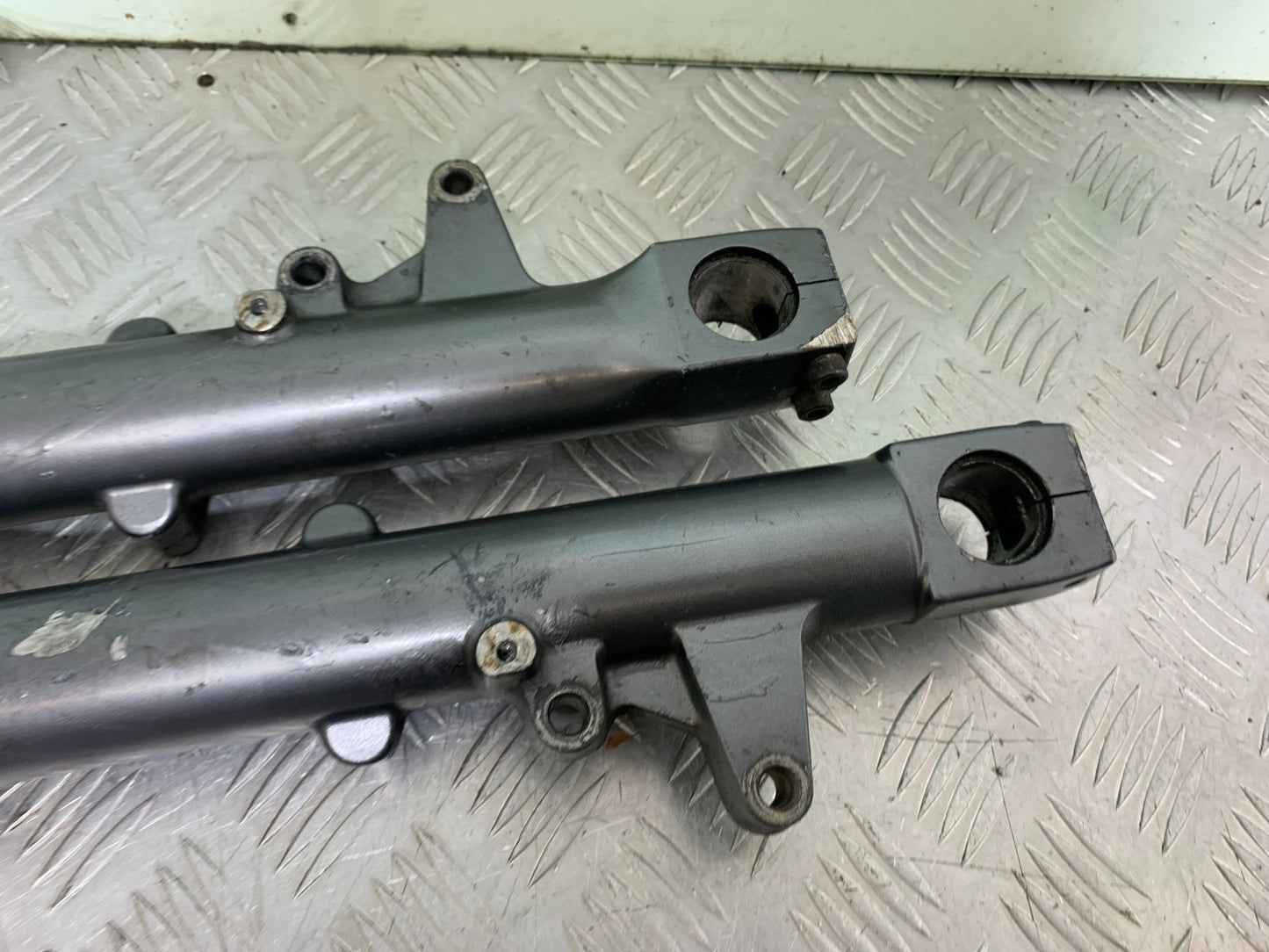 KAWASAKI ZZR1100 D FORKS  YEAR 1993-2001 (CMB1189)