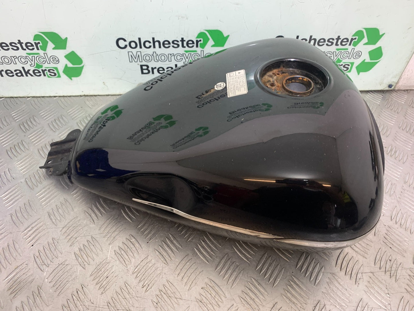 YAMAHA XVS 1300 MIDNIGHT STAR PETROL TANK  YEAR 2007-16 (CMB1200)