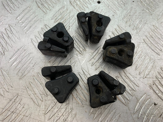 HONDA CBF600 CBF 600 CUSH DRIVE RUBBES  YEAR 2004 -07 (CMB1247)