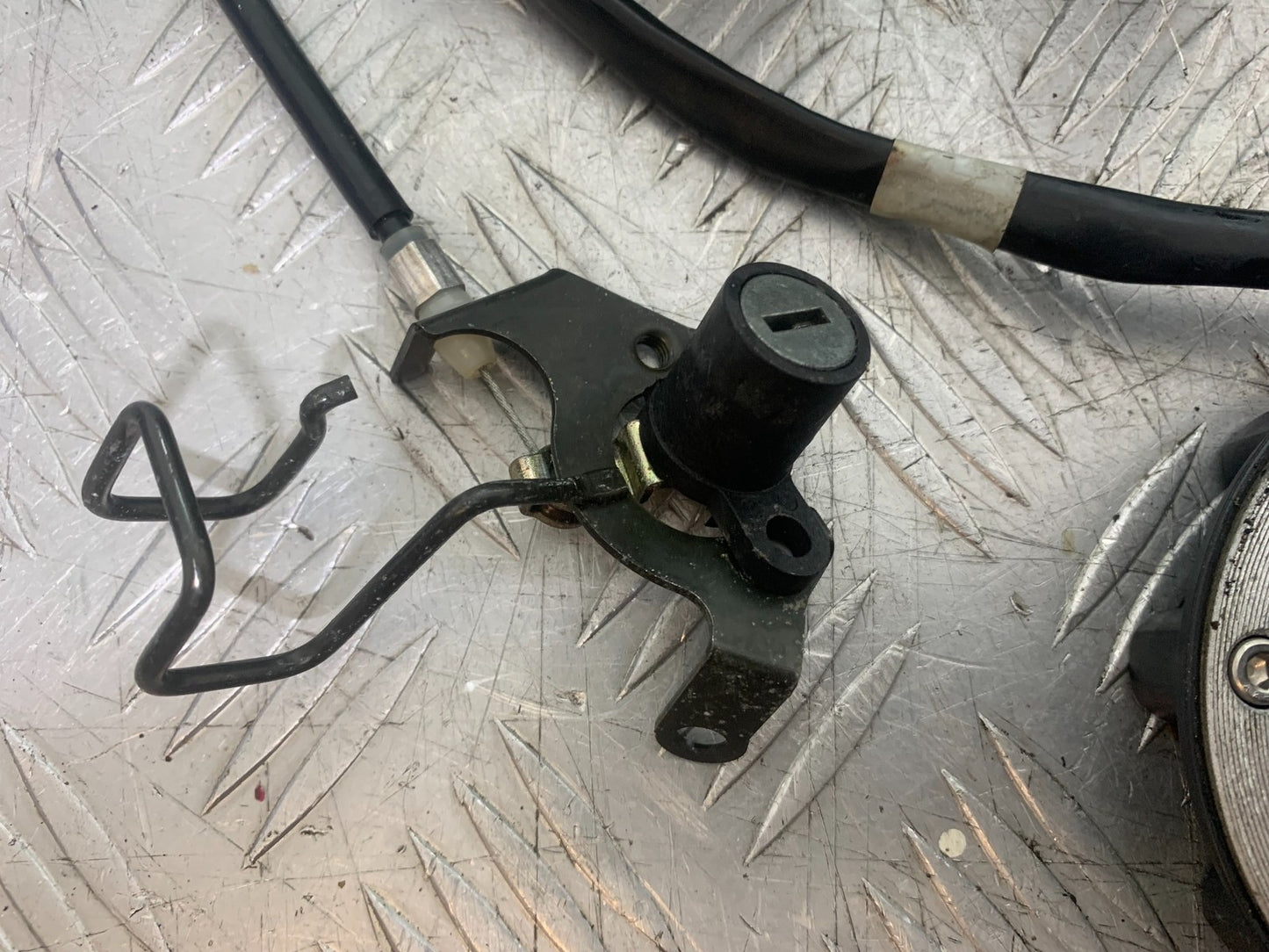 YAMAHA XJ900 XJ 900 DIVERSION LOCKS AND KEY  YEAR 1994-2002(CMB1292)