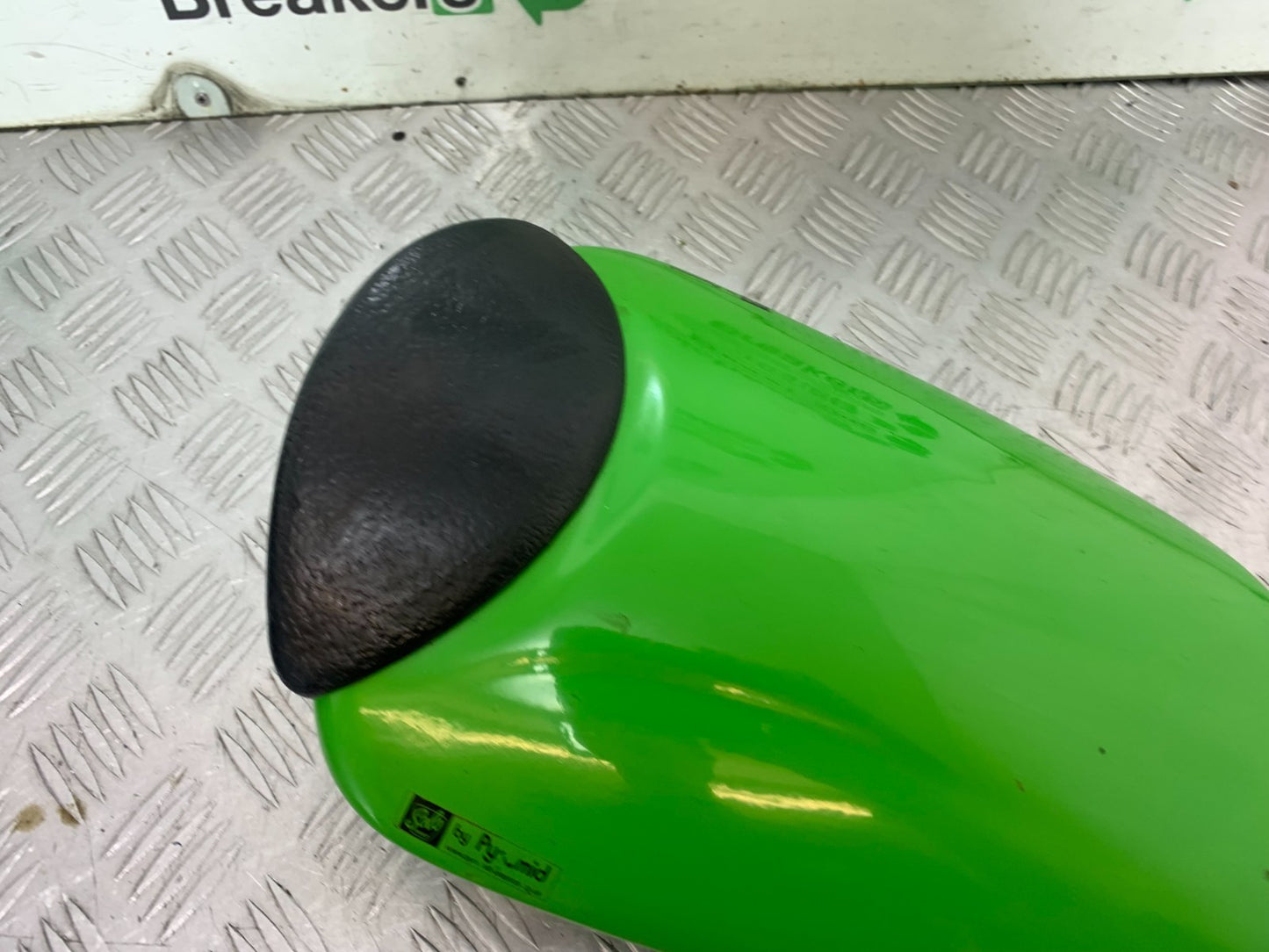 KAWASAKI ZX9R ZX9 R REAR SEAT COWL  YEAR 1998-1999 (CMB1329)