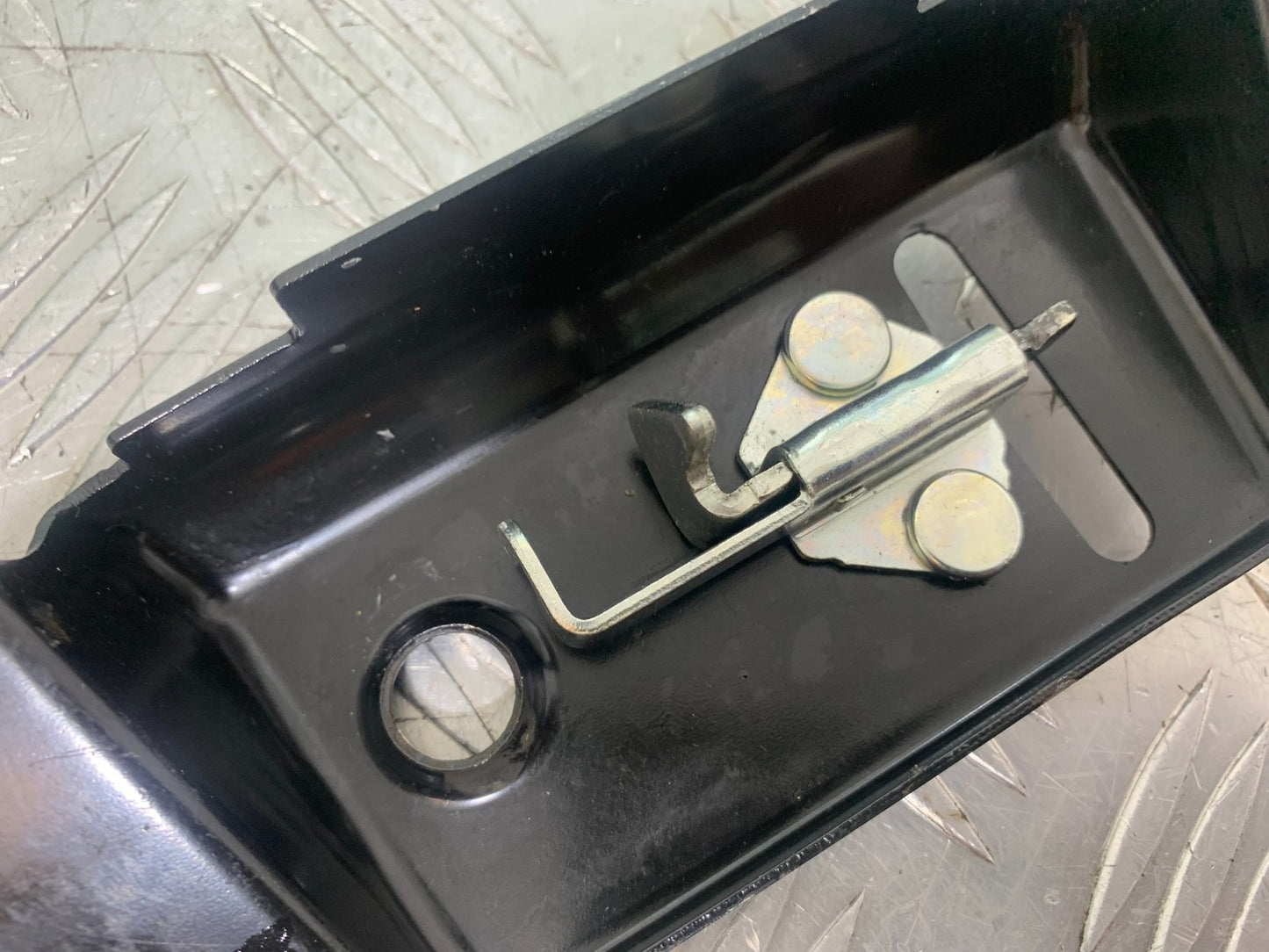 YAMAHA XSR900 XSR 900 SEAT LOCK  YEAR 2022-2024 (CMB1215)