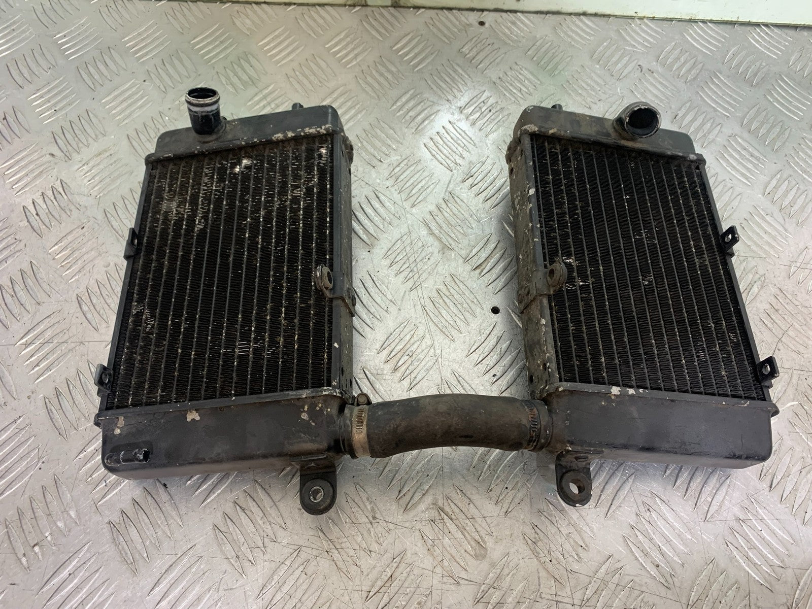 APRILIA RSV1000 RSV 1000 MILLE LEFT AND RIGHT RADIATORS  1998- 2003 (CMB1184)