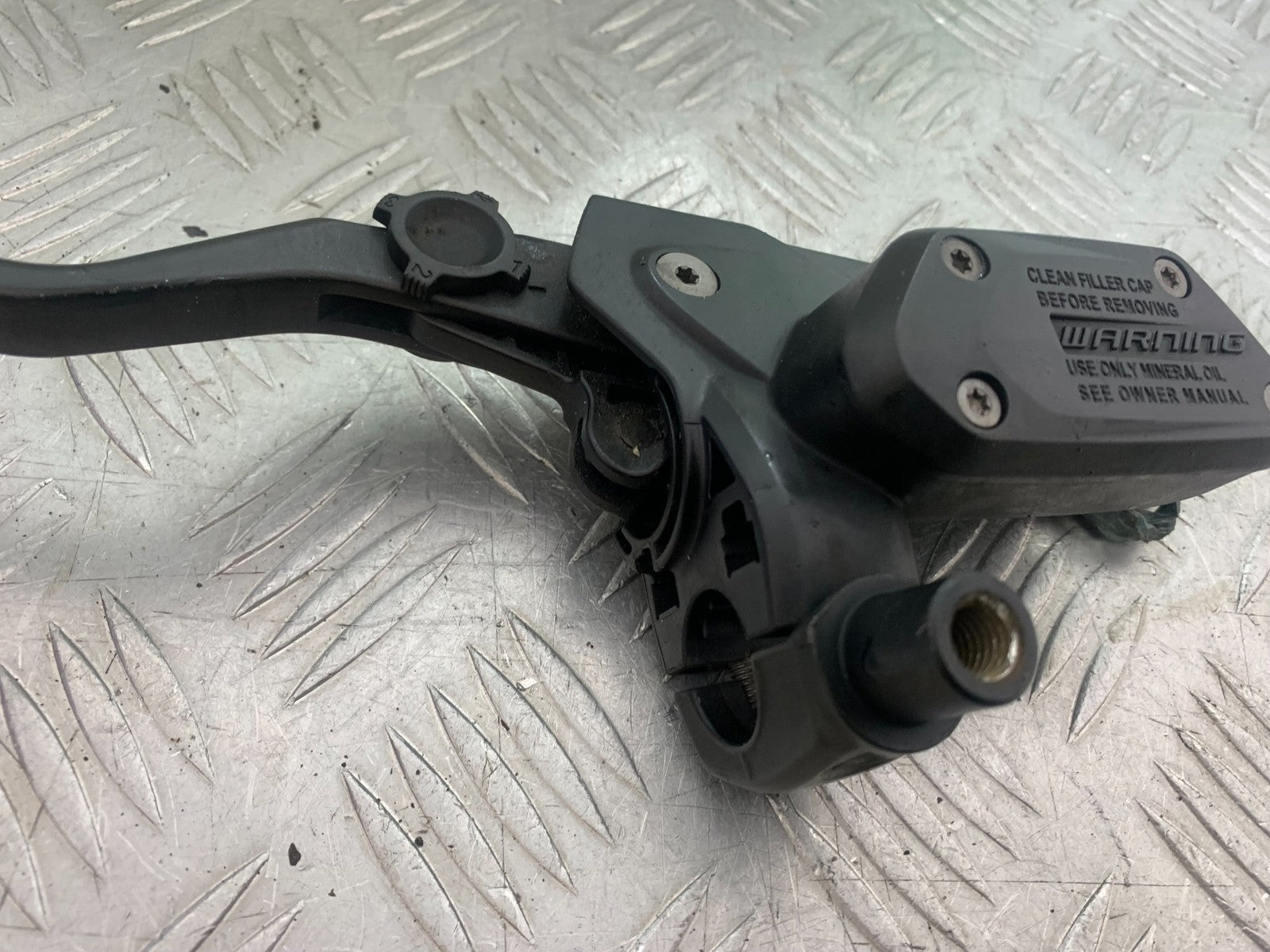 BMW R1200 R 1200 GS CLUTCH MASTER CYLINDER  YEAR 2013-2016 (CMB1257)