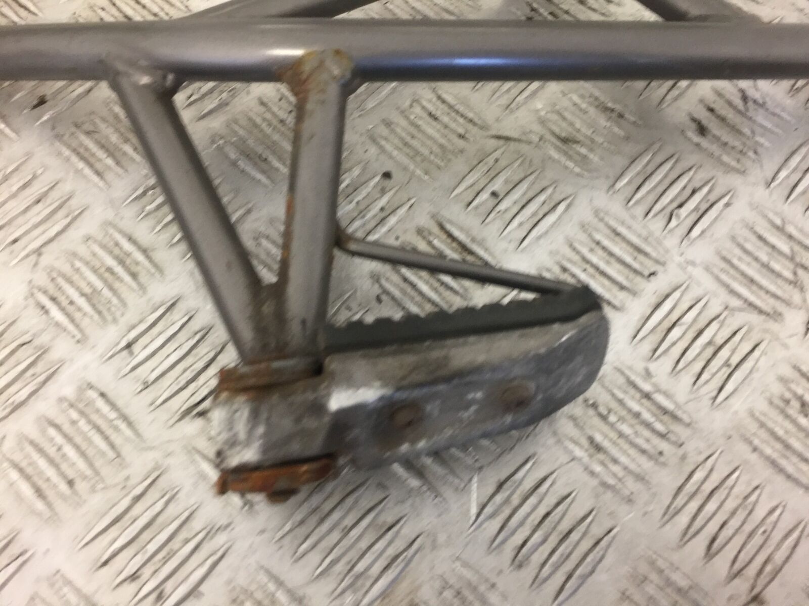 KAWASAKI 650 VERSYS LEFT REAR HANGER AND PEG  YEAR 2011 (STOCK 478) ABS