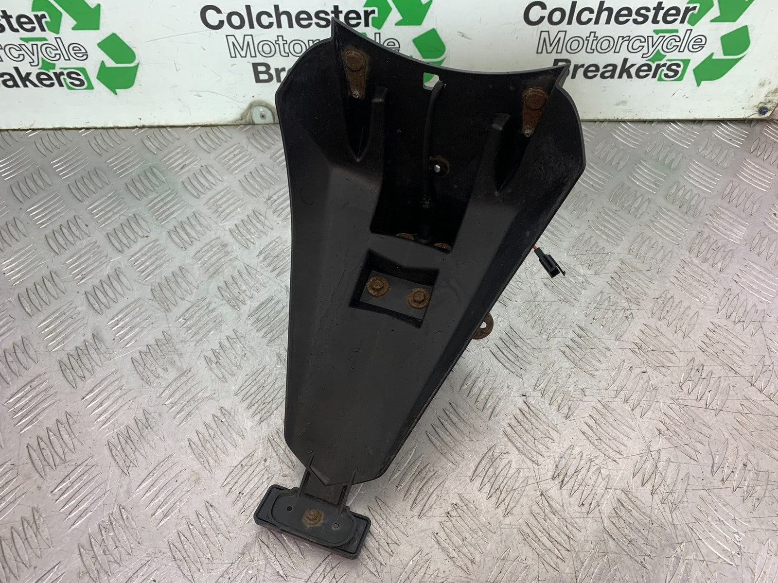 KAWASAKI GTR1400 GTR 1400 REAR MUDGUARD YEAR 2007-2009 (CMB1306)