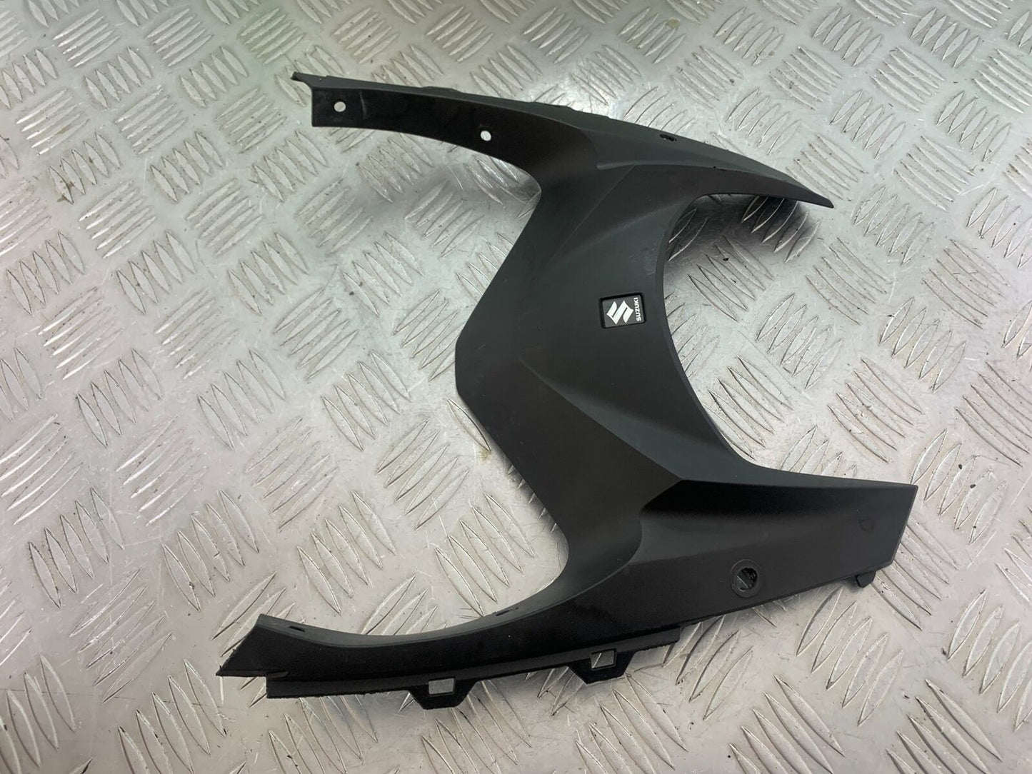 SUZUKI DL 650 V-STROM INFILL PANEL  YEAR 2020 (CMB1117)
