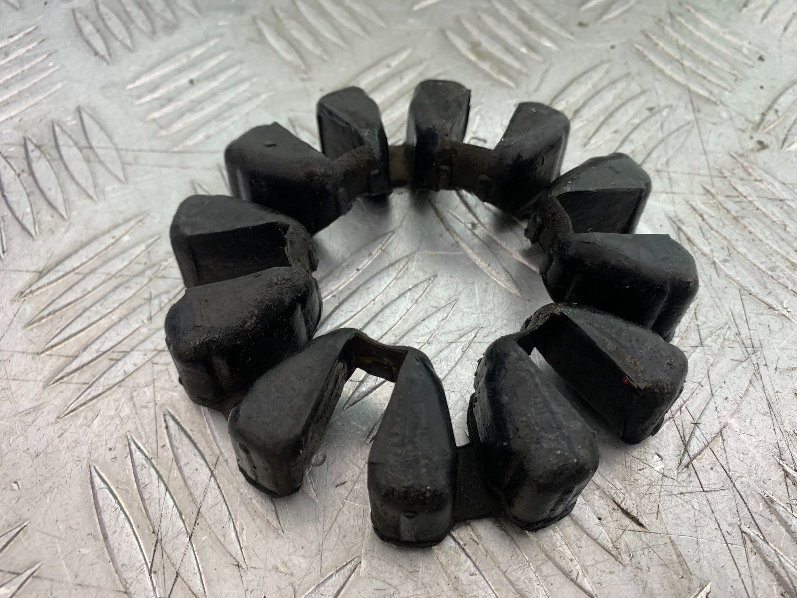 KAWASAKI KLR250 KLR 250 CUSH DRIVE RUBBERS YEAR 1984-2001 (CMB1225)