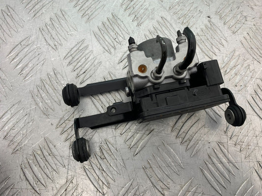 TRIUMPH 675 STREET TRIPLE RX ABS PUMP   2015- 2017 (CMB1299)