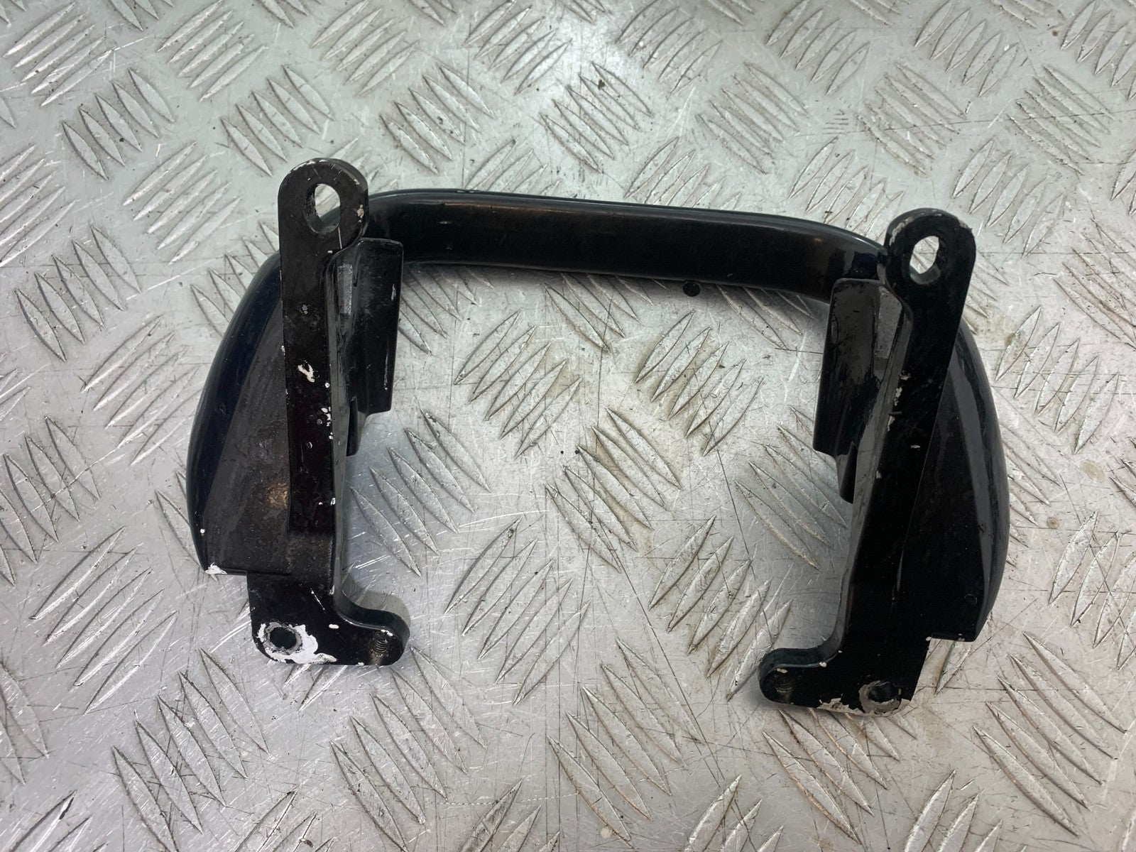HONDA NTV 600 REVERE GRAB RAIL YEAR 1988-1996  (CMB1281)