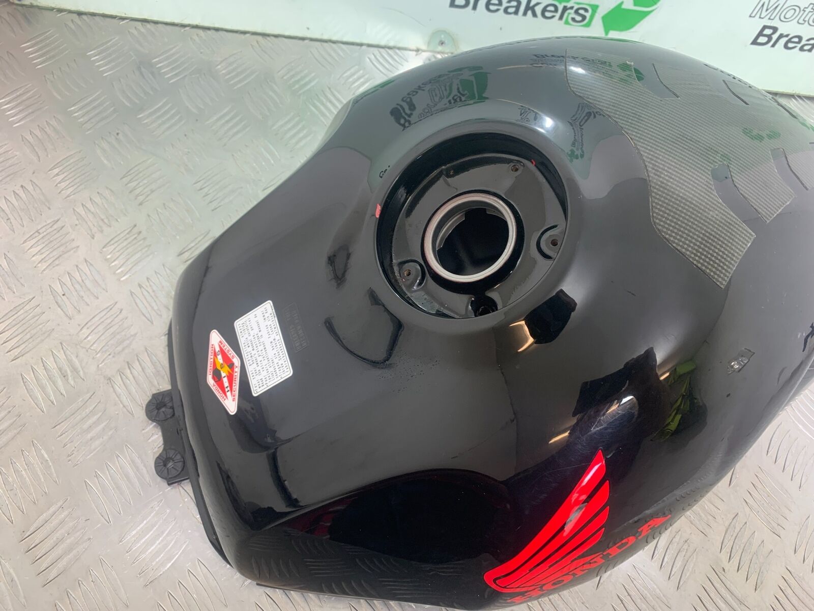 HONDA CBR 929 RRY FIREBLADE PETROL TANK YEAR 2000-01 (CMB1026)