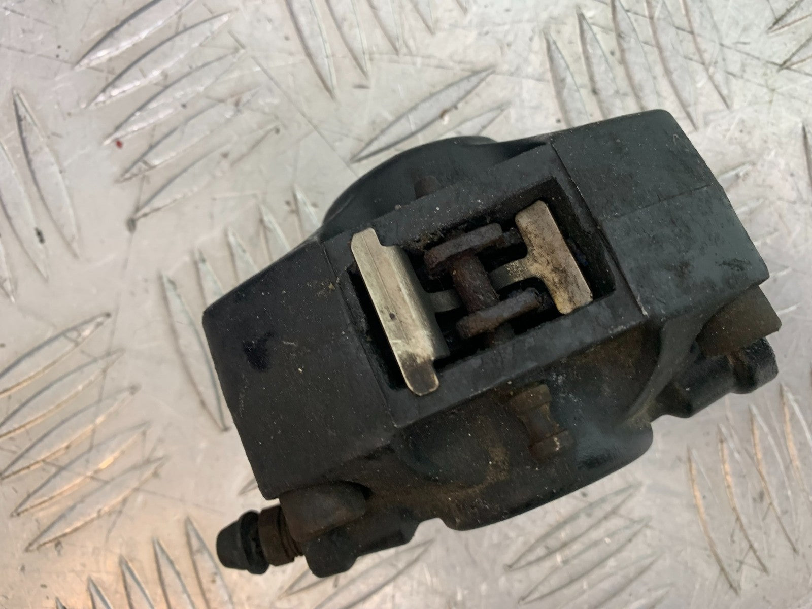 PIAGGIO VESPA GT125 L REAR BRAKE CALIPER YEAR 2003 (CMB1300)
