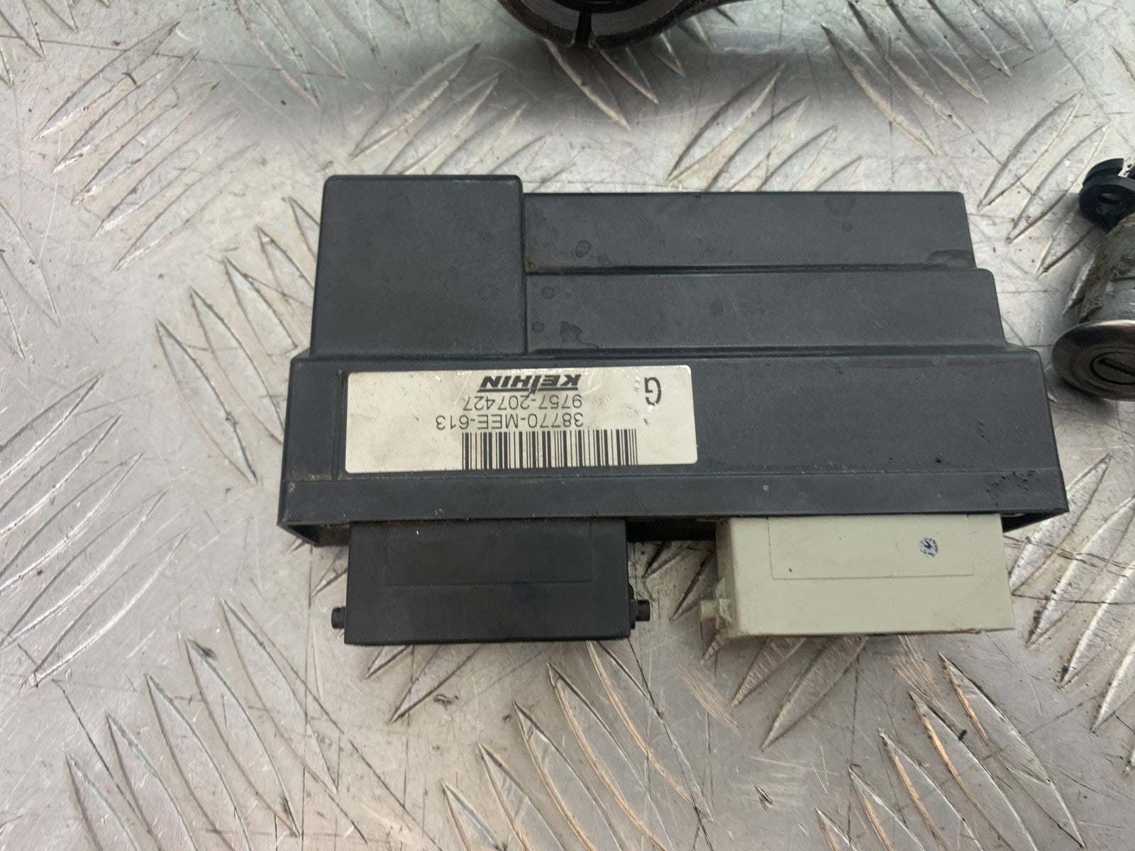 HONDA CBR600 CBR 600 RR ECU LOCKS KEYS   YEAR 2003-2004 CMB1173)
