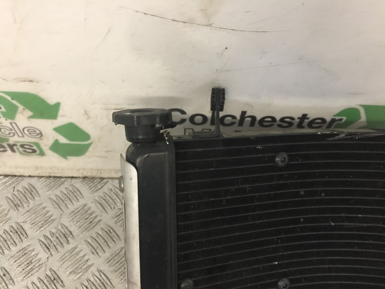 DUCATI MONSTER S4 916 RADIATOR   YEAR 2001 STOCK (755)