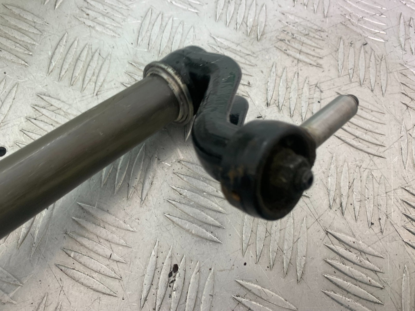 PIAGGIO MP3 250 ie STEERING STEM  YEAR 2007 (CMB1307)