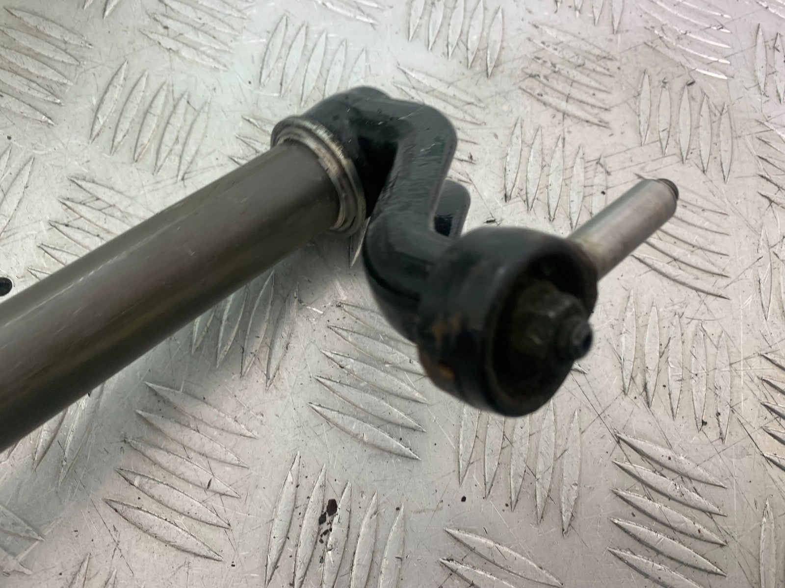 PIAGGIO MP3 250 ie STEERING STEM  YEAR 2007 (CMB1307)