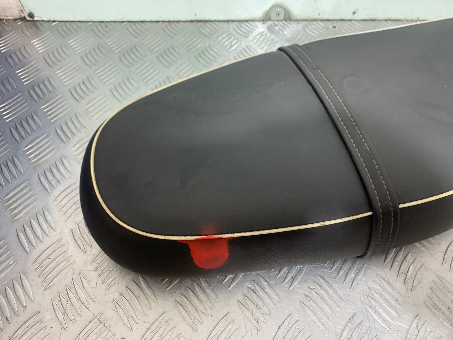 BSA 650 GOLD STAR SEAT YEAR 2022-2025 (CMB1262)