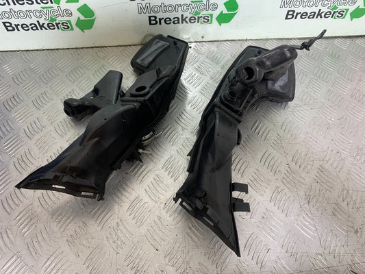 HONDA CBR1000 rr FIREBLADE LEFT AND RIGHT AIR TUBES 2008-2011 (CMB1253)