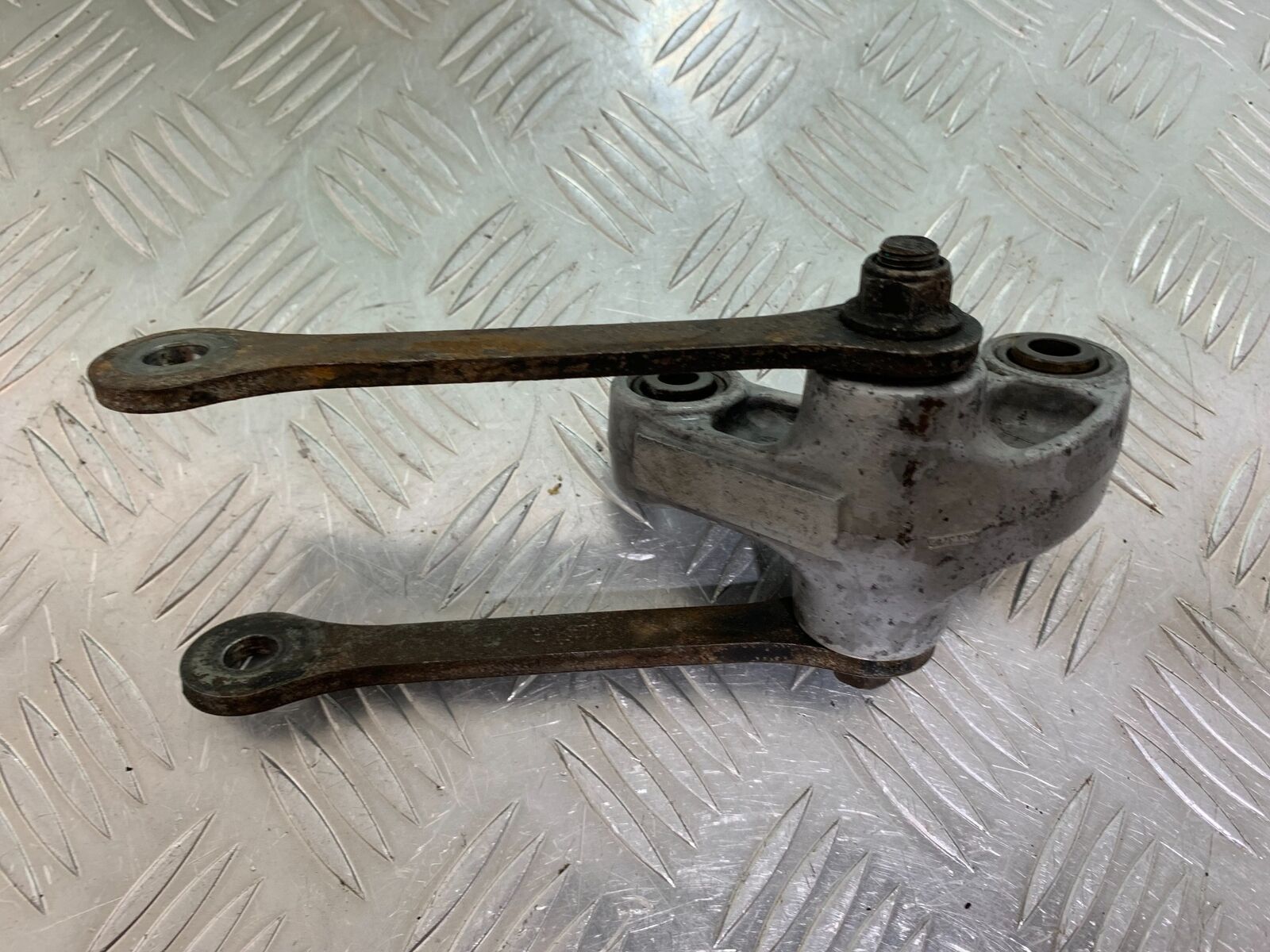 SUZUKI SV650 SV 650 REAR SHOCK LINKAGE   YEAR 2003-2006 (CMB1024)