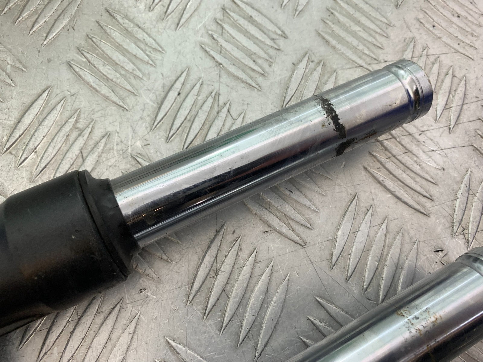 YAMAHA NMAX-125 N MAX 125 FORKS (DAMAGED)  YEAR 2015-2020  (CMB1231)