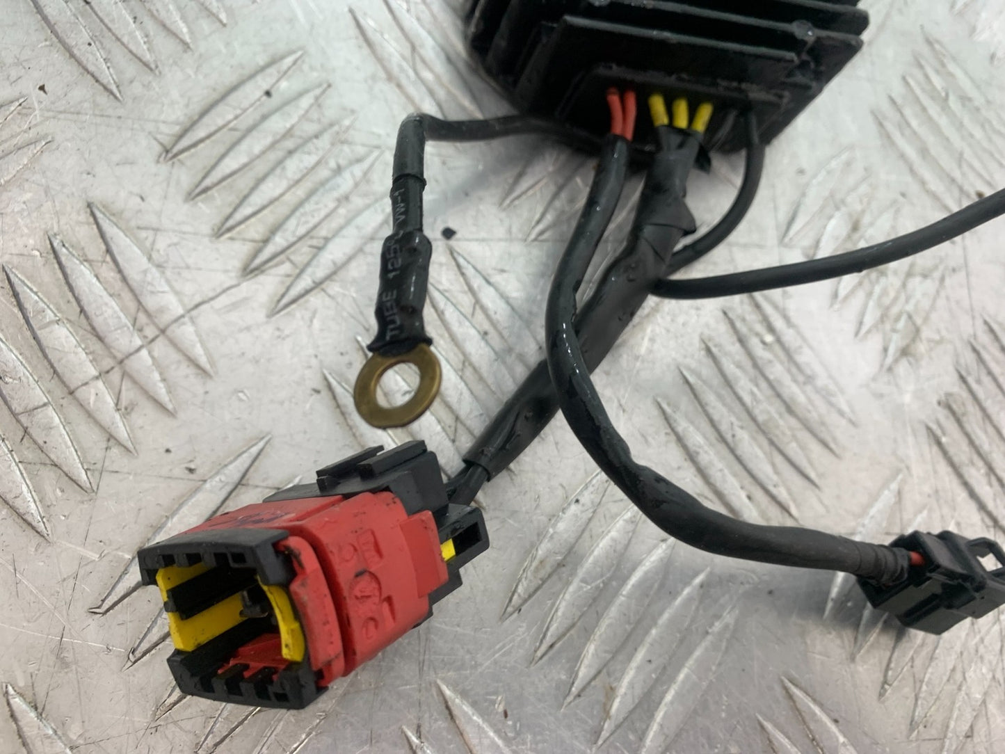 ROYAL ENFIELD HIMALAYAN 411 REGULATOR  YEAR 2018-2023 (CMB1279)