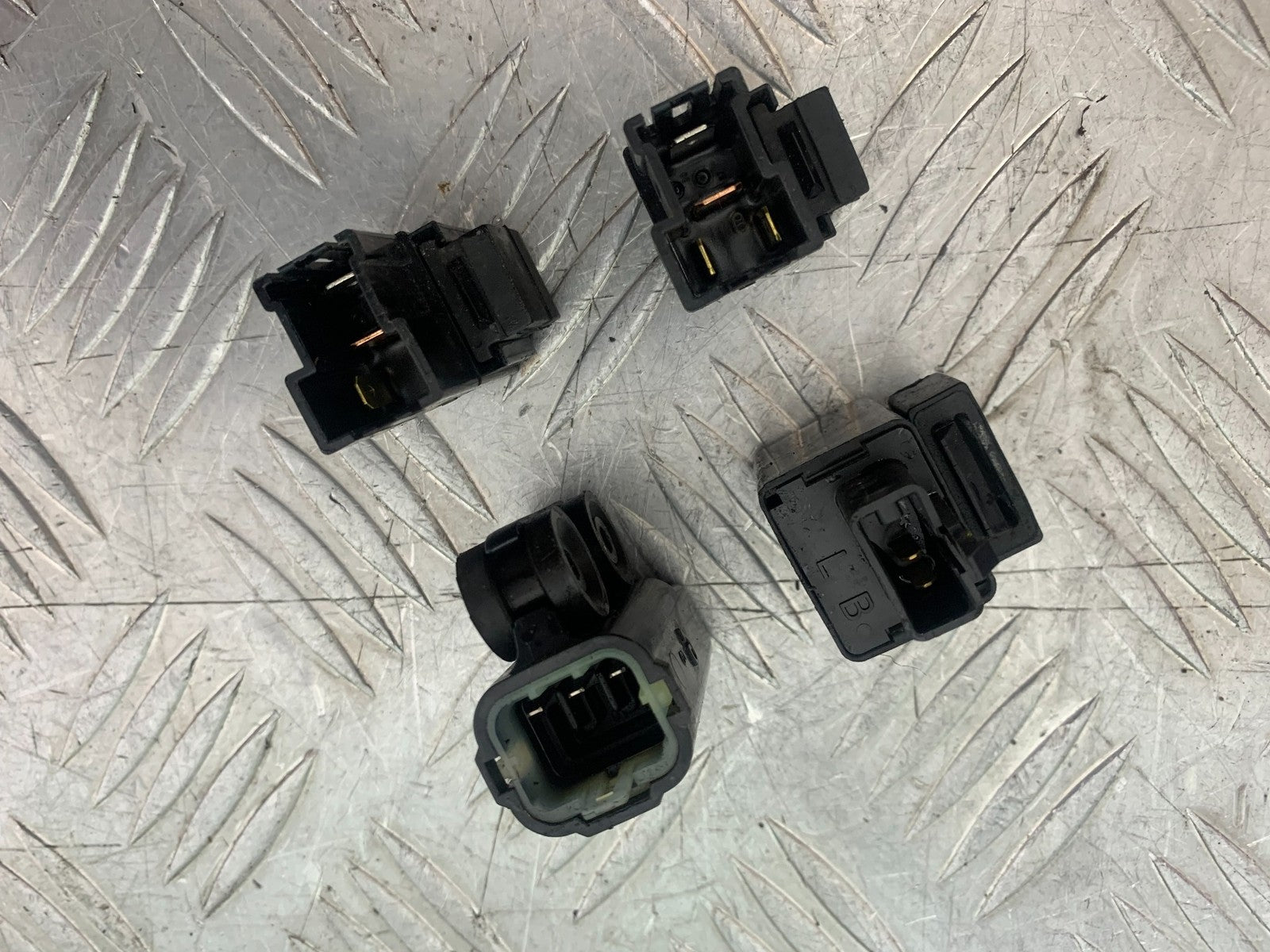 YAMAHA XJ6 XJ6-S RELAYS  YEAR 2009-2015  (CMB1212)