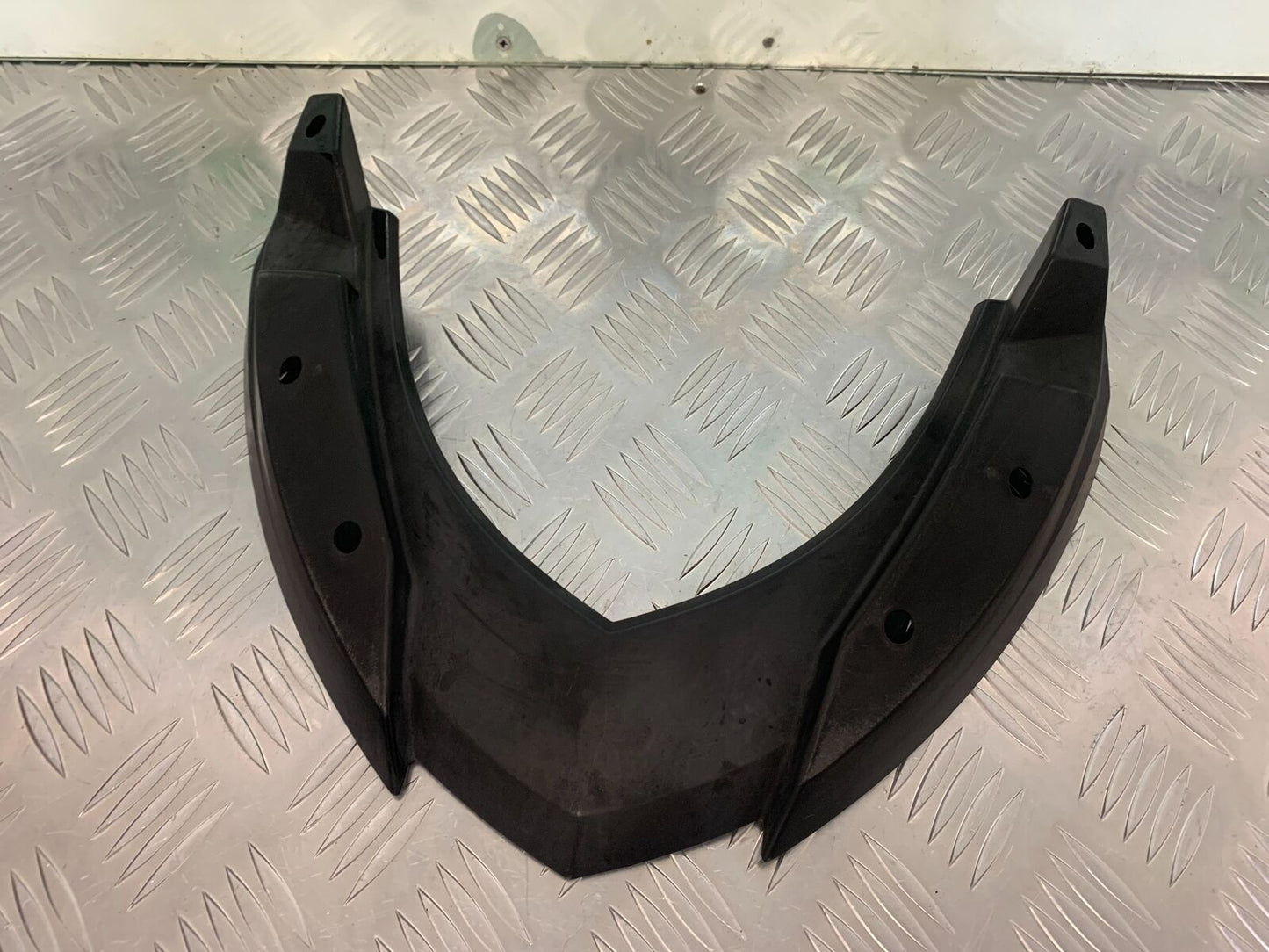 BMW R1200 RT R 1200 RT SCREEN INFILL PANEL  YEAR 2005-2009 (STOCK 943)