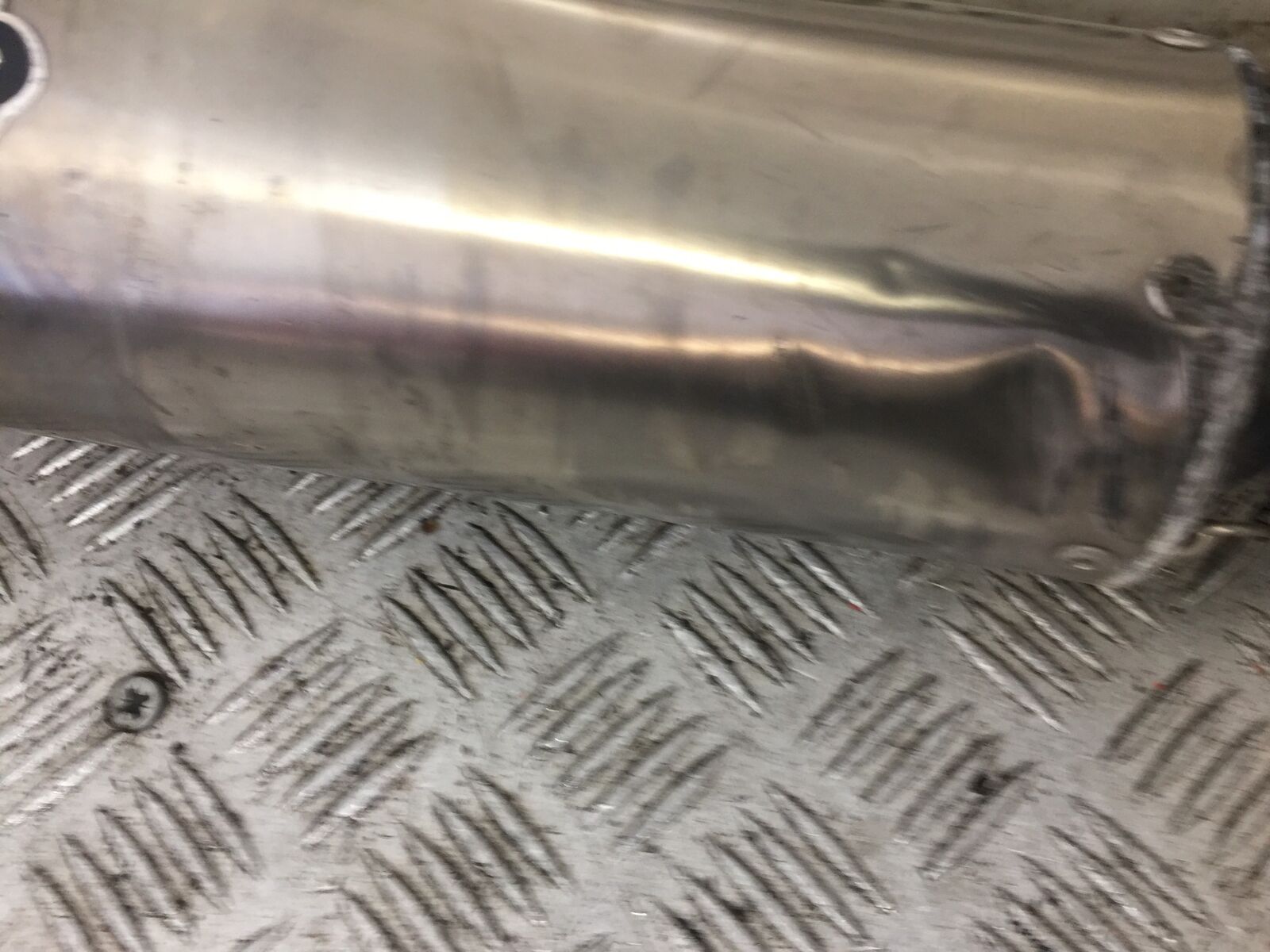 YAMAHA FZS1000 FAZER 1000 FZ1 SILENCER (DAMAGED) YEAR 2000-05 (STOCK 714)