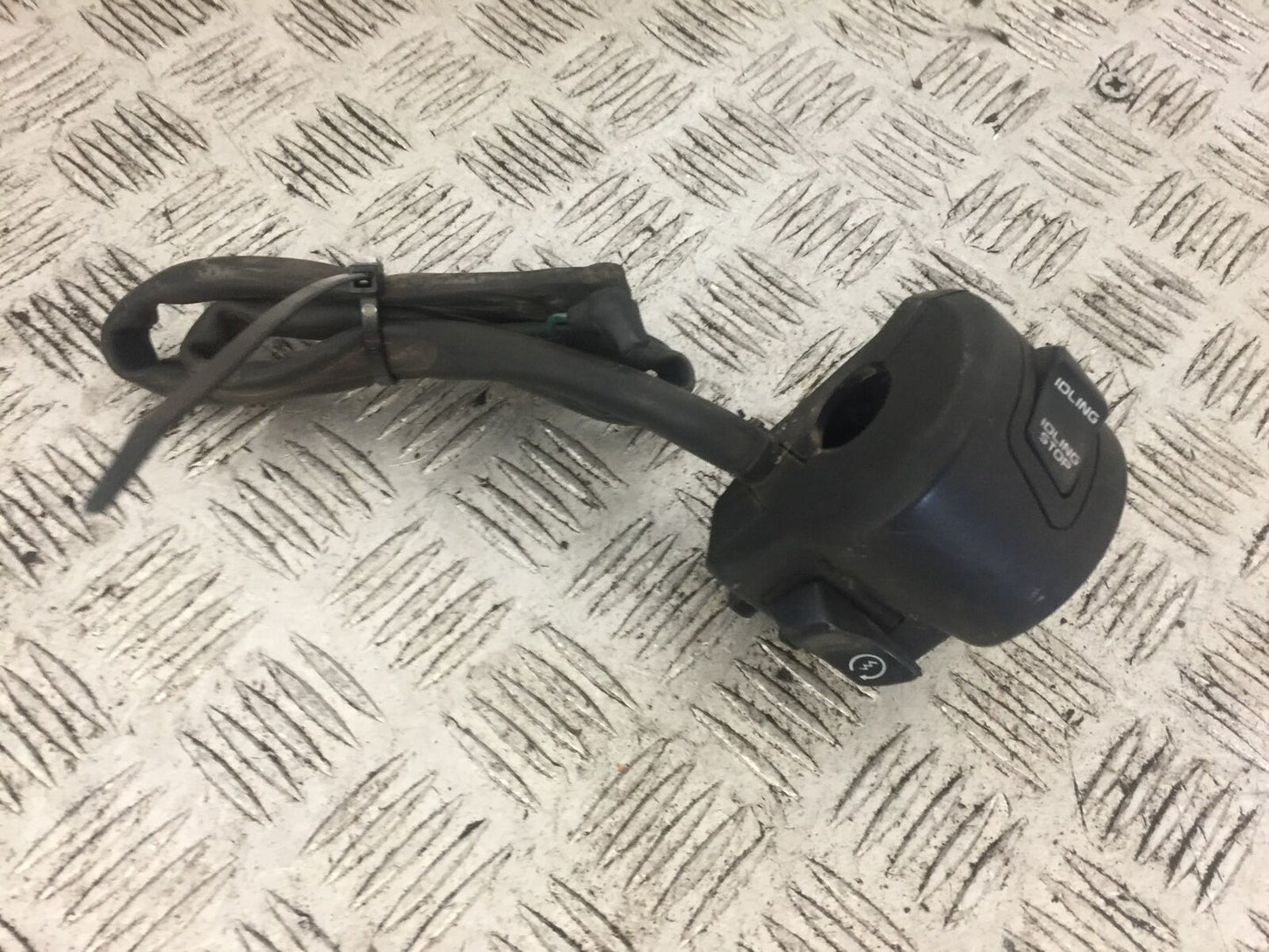 HONDA PCX125 PCX 125 RIGHT SWITCH GEAR YEAR 2010-2013 (STOCK 721)