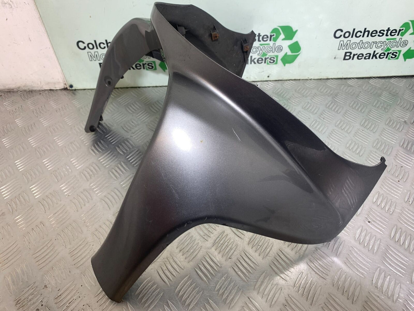 SUZUKI AN 200 UN 200 BURGMAN FAIRING PANEL YEAR 2007-09 (CMB1128)