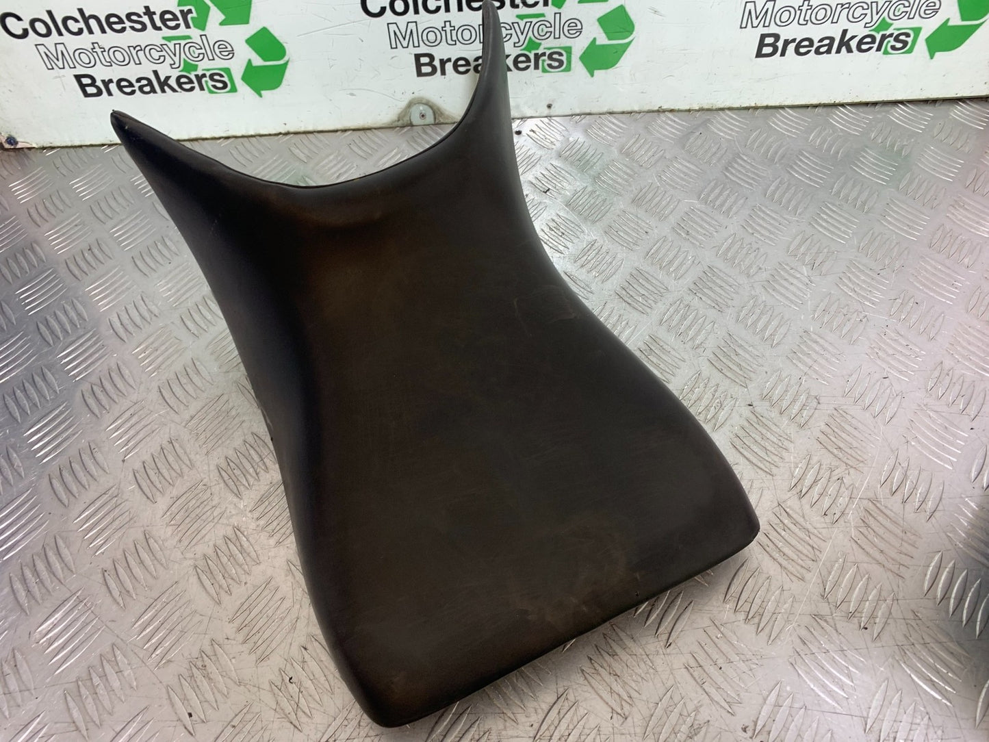 HONDA CBF500 CBF 500 FRONT SEAT  YEAR 2004-2008  (CMB1294)