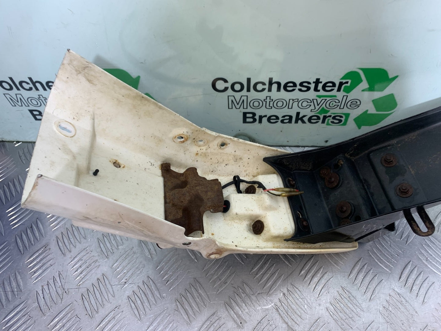 KAWASAKI KLR250 KLR 250 REAR MUDGUARD  YEAR 1984-2001 (CMB1225)