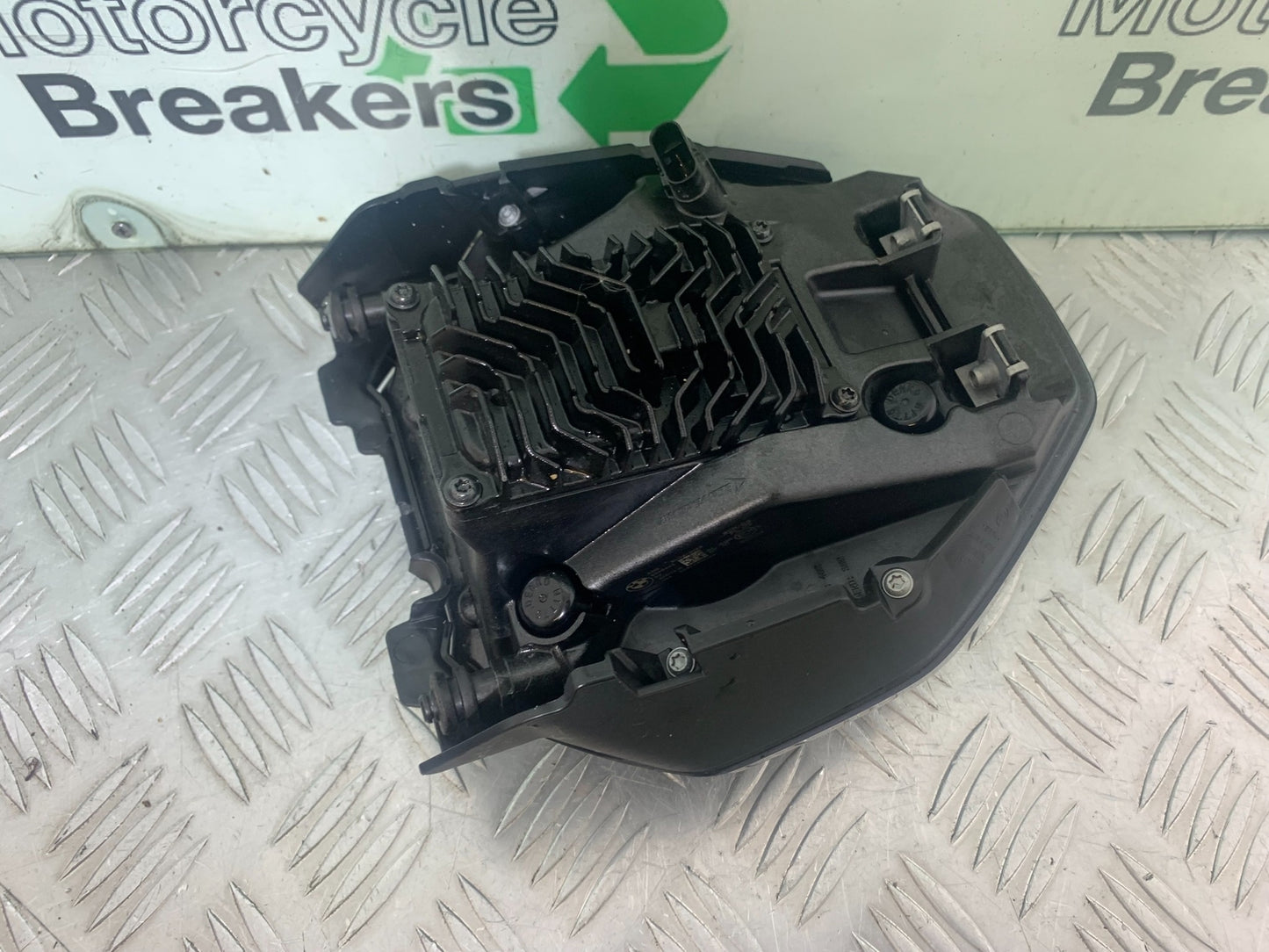 BMW M1000 R HEADLIGHT   YEAR 2023-2024 (CMB1140)