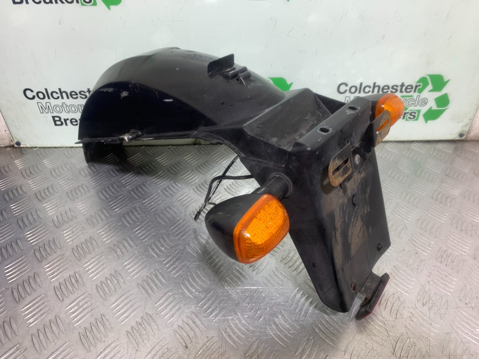 SUZUKI GS500 GS 500 REAR MUDGUARD & INDICATORS   YEAR 2001-2008 (CMB1254)