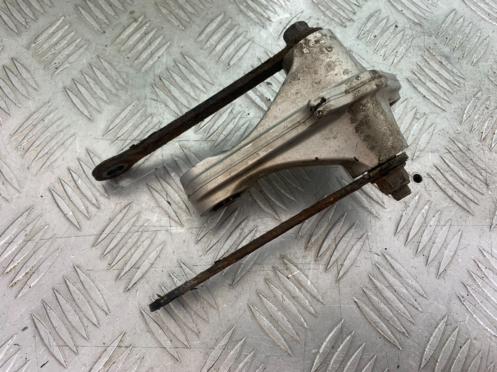 TRIUMPH TIGER 800 XRT REAR SHOCK LINKAGE   2018-2020 (CMB1193)