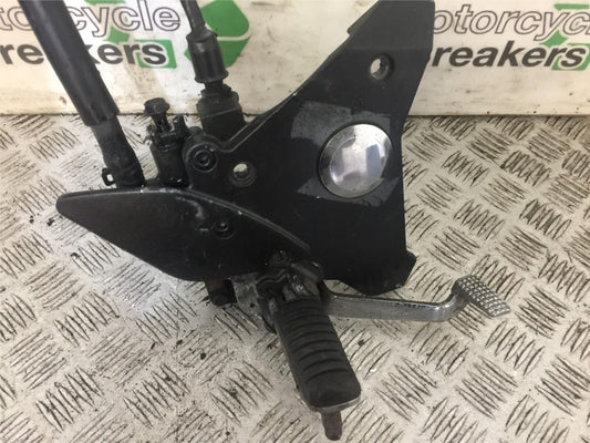 KAWASAKI Z750 ZR750 ZR-7S FRONT RIGHT HANGER  YEAR 1999-05 (STOCK 707)