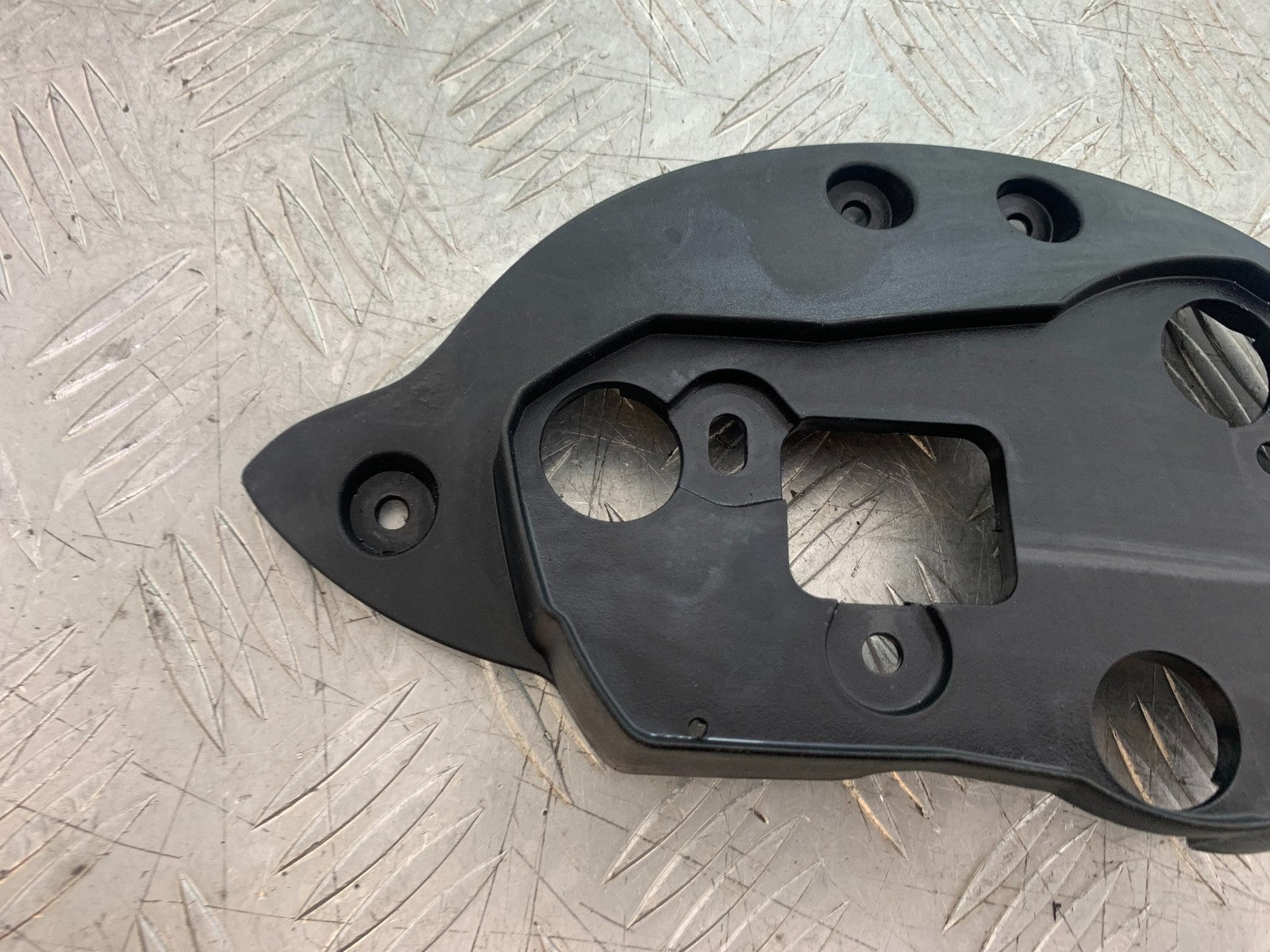TRIUMPH 675 STREET TRIPLE R CLOCK MOUNTING PANEL YEAR 2013 - 2016 (CMB1221)