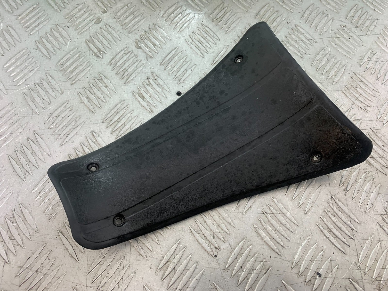 PIAGGIO VESPA GTS 125 INFILL PANEL  YEAR 2009-14 (CMB1261)