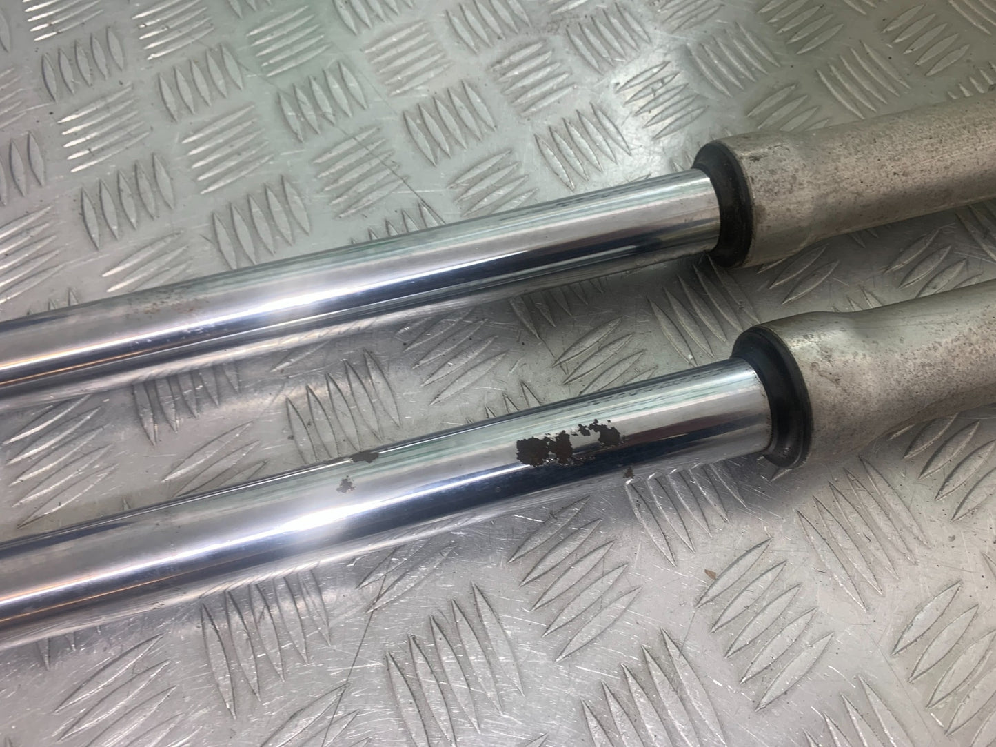 YAMAHA XV535 XV 535 VIRAGO FORKS  YEAR 1994-02 (CMB1139)