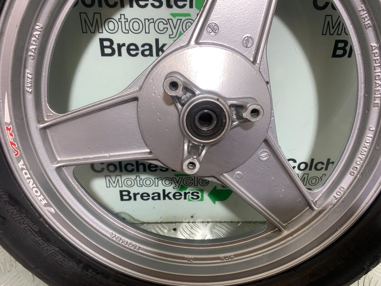 HONDA VFR400 VFR 400 NC21 REAR WHEEL YEAR 1986-87 (CMB1043)