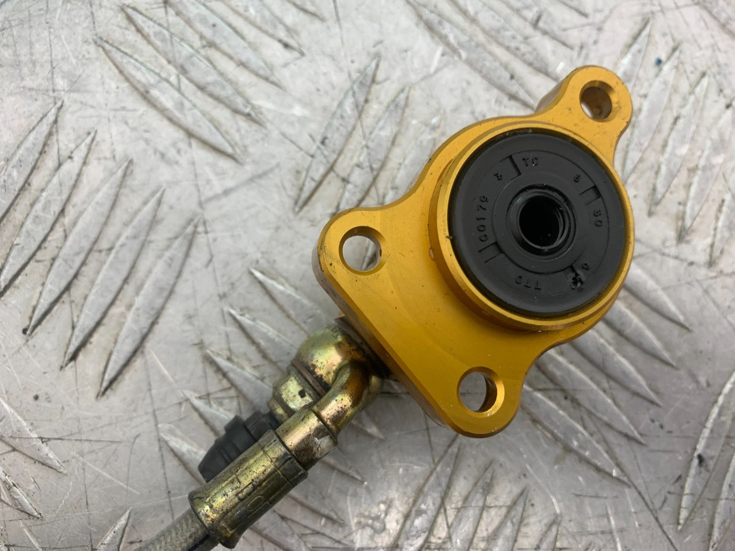 APRILIA RSV1000 R FACTORY MILLE CLUTCH SLAVE CYLINDER   2004-09 (CMB1203)