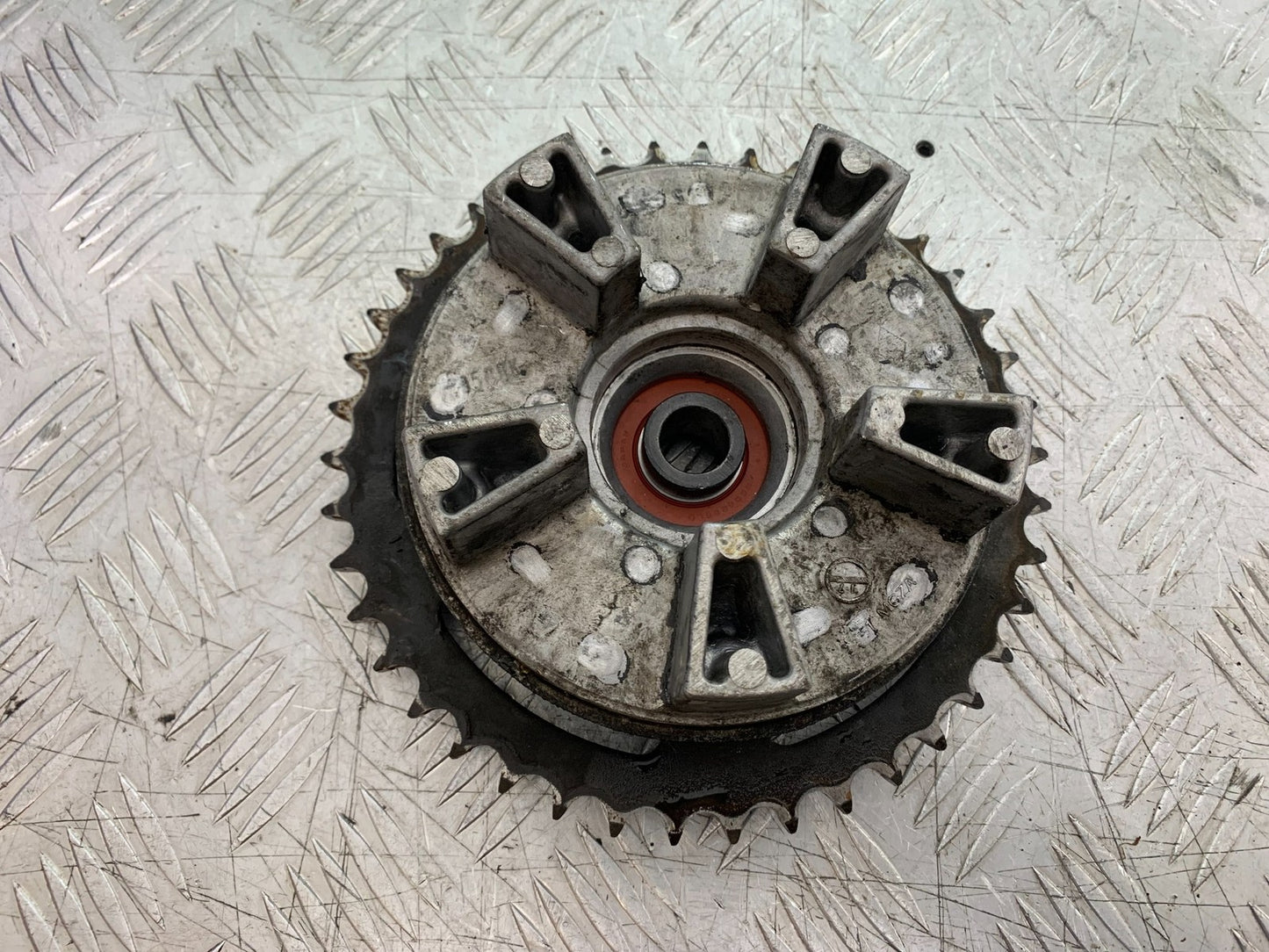 HONDA CB650F CB 650 FA-E REAR SPROCKET CARRIER   YEAR 2014-2017 (CMB1226)