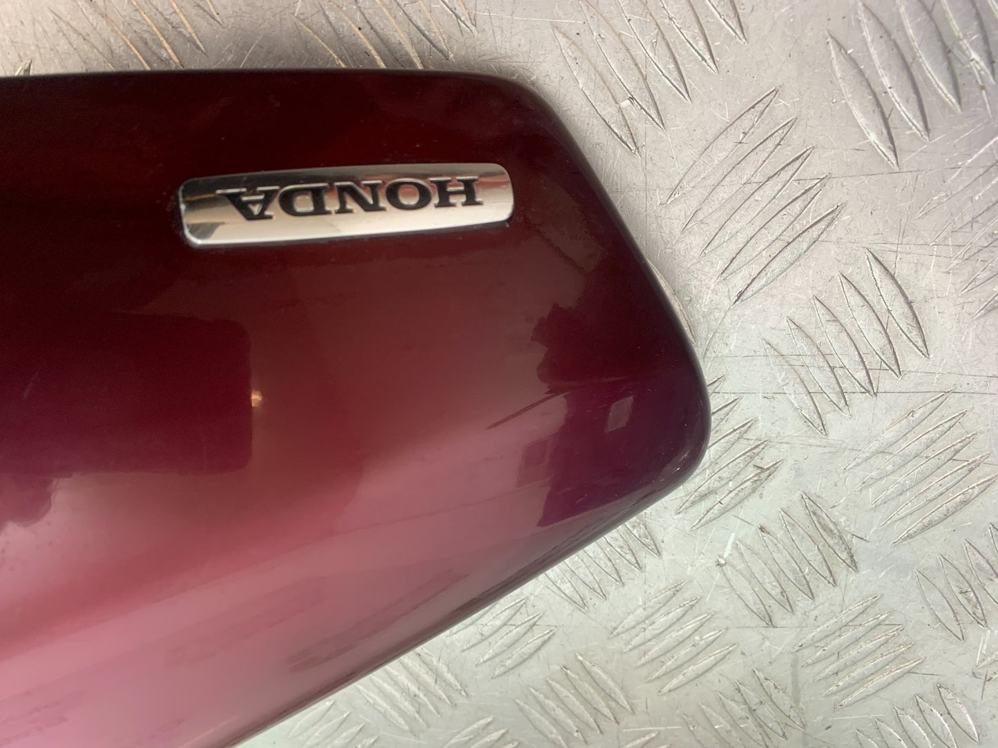 HONDA VT750 SHADOW RIGHT SIDE PANEL  YEAR 2003-2004 (CMB1265)