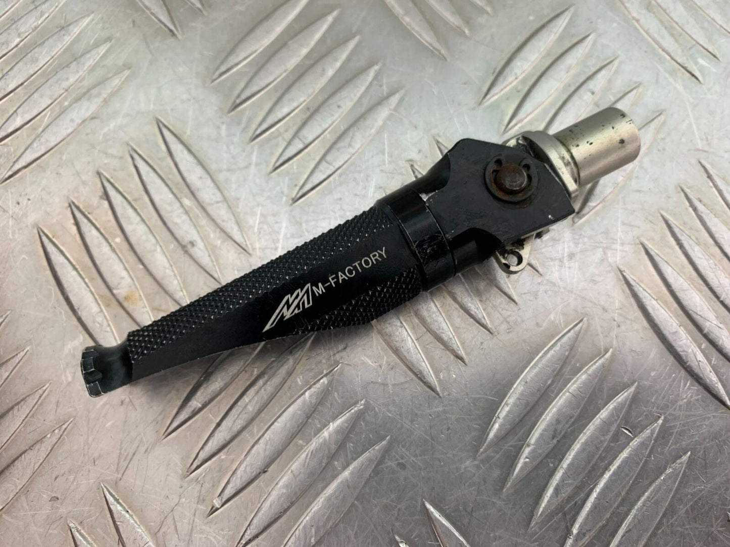 DUCATI 1199 PANIGALE FRONT LEFT FOOTPEG  YEAR 2012-2014 (CMB1047)