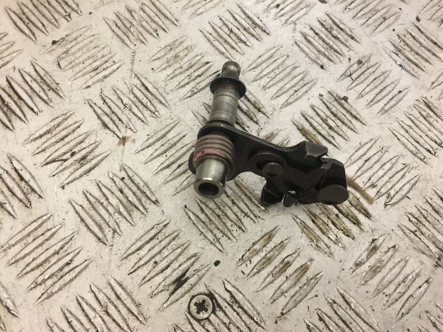 HONDA CBR1000 rr FIREBLADE GEAR SHAFT YEAR 2004-07 (STOCK 690)