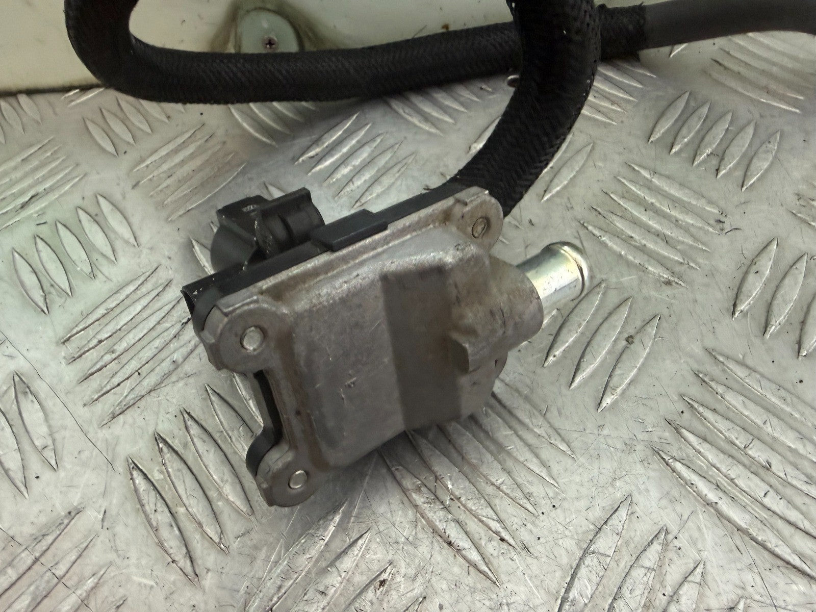 YAMAHA XT660 X OEM AIR VALVE YEAR 2004-2016 CMB1318
