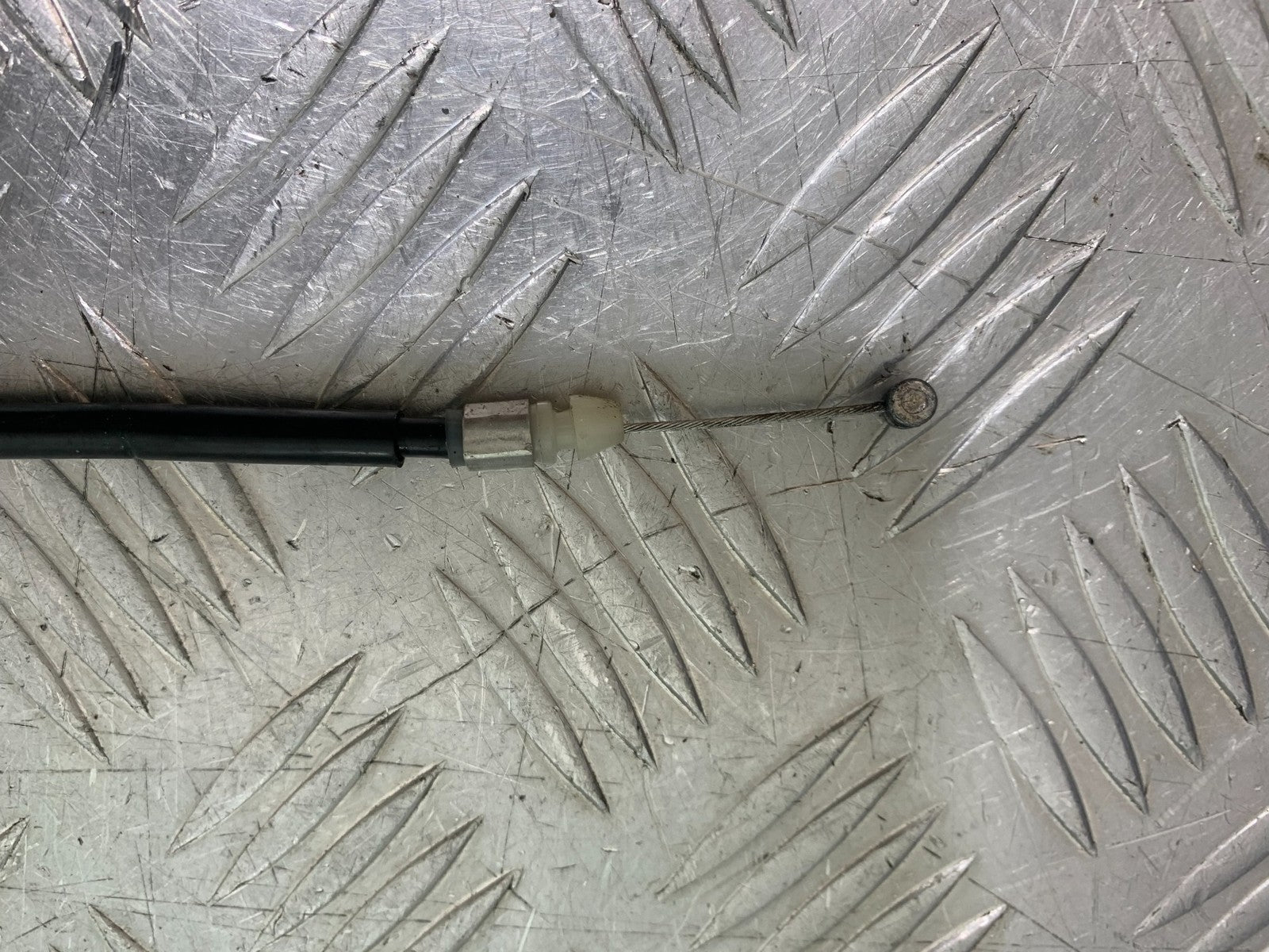 YAMAHA YZF R1 4XV SEAT CATCH CABLE  YEAR 1998-99 (CMB1291)