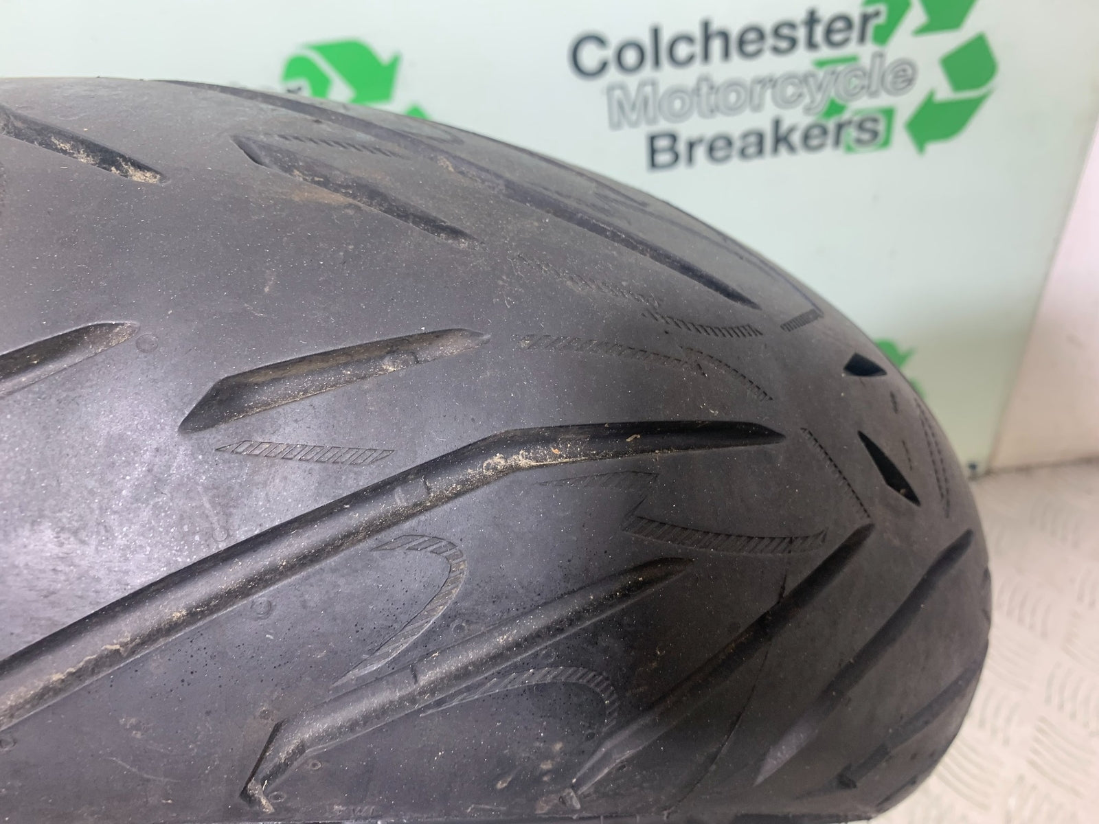 KAWASAKI ZX6R REAR WHEEL  YEAR 2009-2012 (CMB1136)